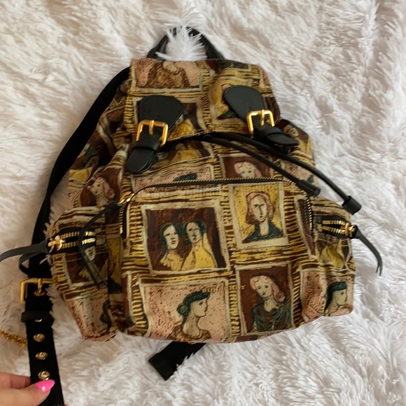 Burberry Unique Backpack 🎒Brand New - Picture 6 of 17